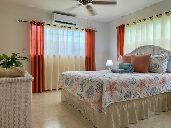 Picture of Master bedroom 